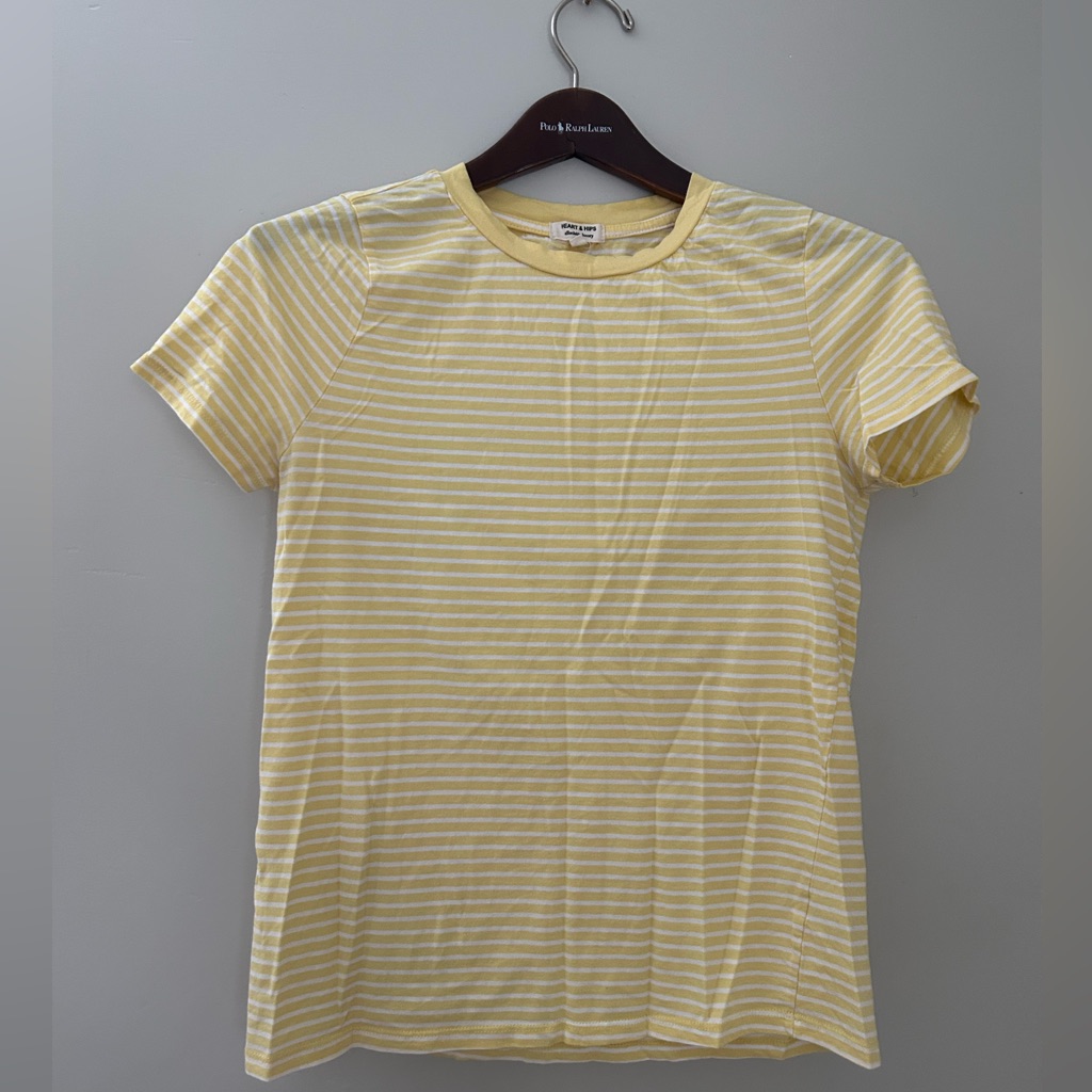 Blue And Yellow Stripped Tshirts Perfect For Warm Weather